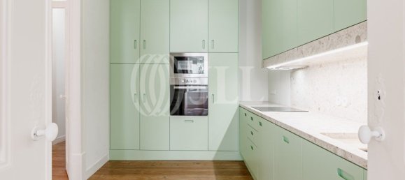 3 bedrooms Apartment in Lisbon, Portugal No. 136098 8