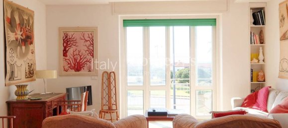 Apartamento de 3 dormitorios en Viareggio, Italy No. 84675 7