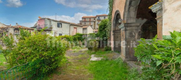 Здание с 5 комнатами в Рандаццо, Италия № 156870 23