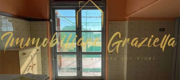 Дом с 5 комнатами в Валлекрозия, Италия № 263713 8