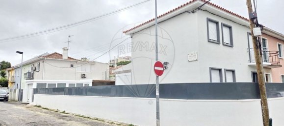 5 bedrooms House in Lisbon, Portugal No. 45186 2