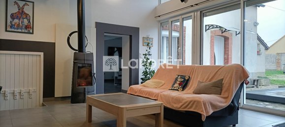 Casa T5 em Gasville-Oiseme, France N.º 56087 2