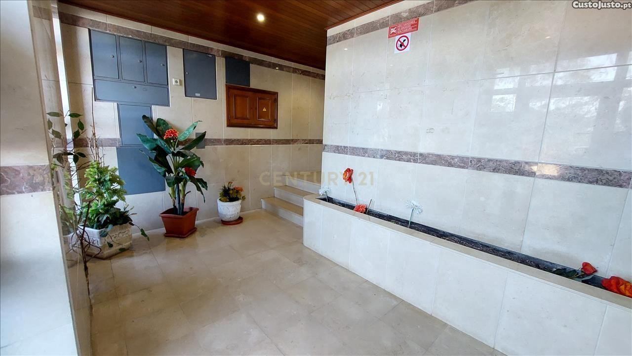 2 Schlafzimmer Wohnung in Rio de Mouro, Portugal, Nr. 330826