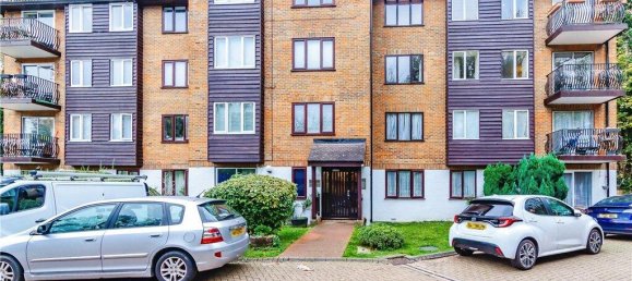 2 Schlafzimmer Wohnung in Croydon, United Kingdom, Nr. 7998 9