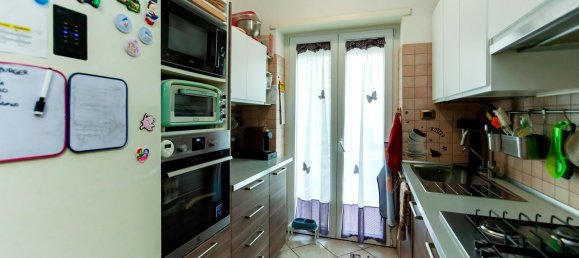 3 rooms Apartment in Rome, Italy No. 93881 14