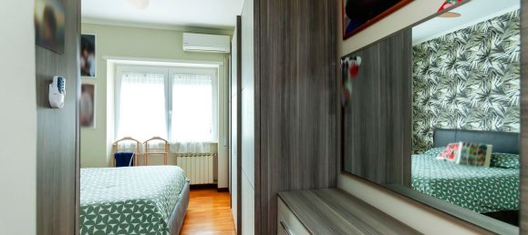 3 rooms Apartment in Rome, Italy No. 93881 21