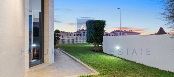 3 bedrooms House in Funchal, Portugal No. 25088 24