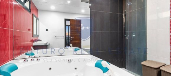 3 bedrooms House in Funchal, Portugal No. 25088 9