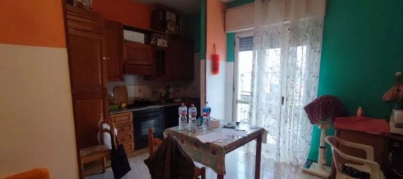 3-salle Appartement à Solaro, Italy No. 60644 6