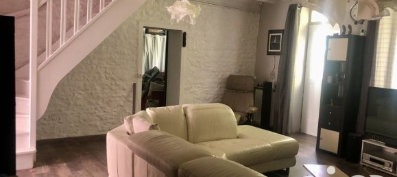 3 bedrooms House in Ourouer-les-Bourdelins, France No. 257081 3