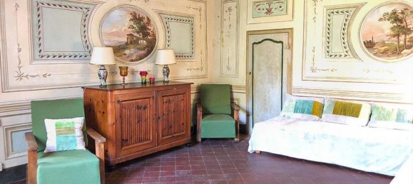 Studio in Capannori, Italy No. 1547 12