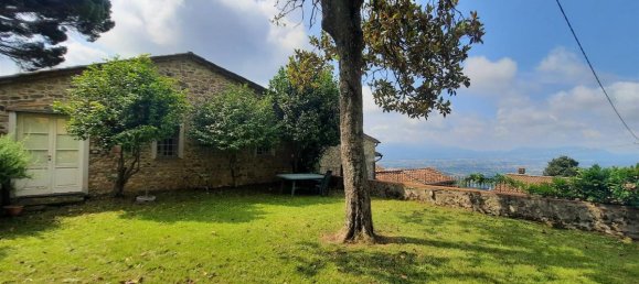 Studio in Capannori, Italy No. 1547 10