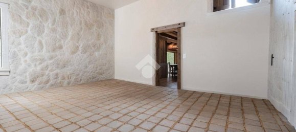 4 Schlafzimmer Haus in Vibonati, Italy, Nr. 290278 3