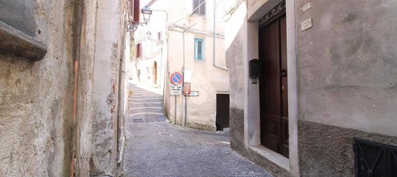 4 Schlafzimmer Haus in Vibonati, Italy, Nr. 290278 12