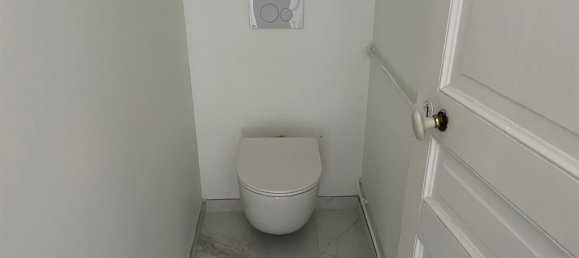 3 bedrooms Apartment in Reims, France No. 265260 10