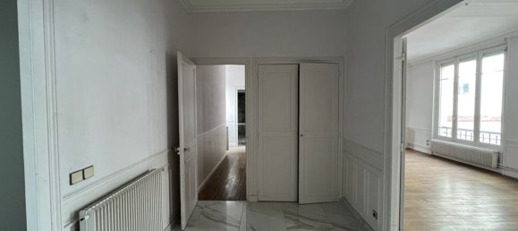 3 bedrooms Apartment in Reims, France No. 265260 7