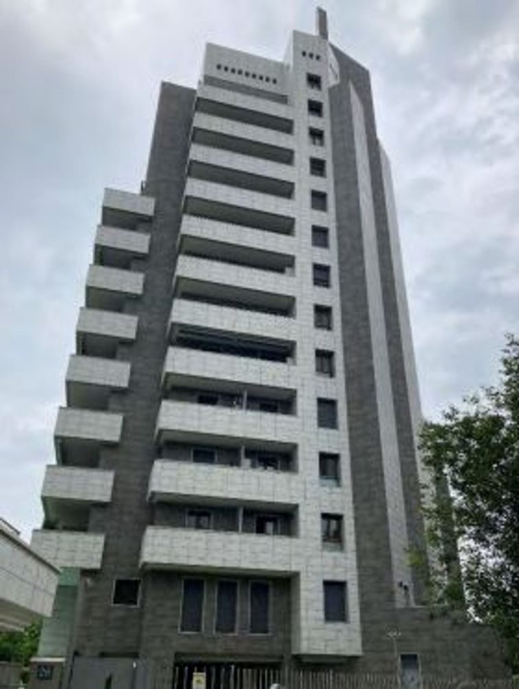 2 rooms Apartment in Milan, Italy No. 239966