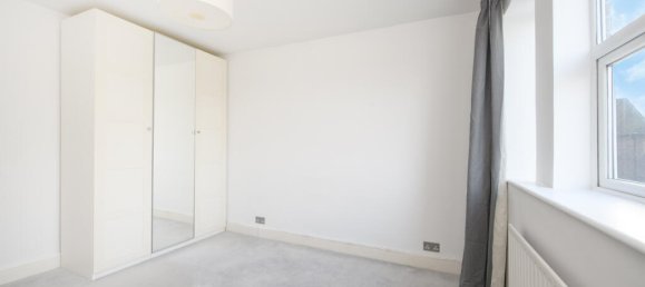 2 bedrooms Apartment in East Sheen, United Kingdom No. 8964 5