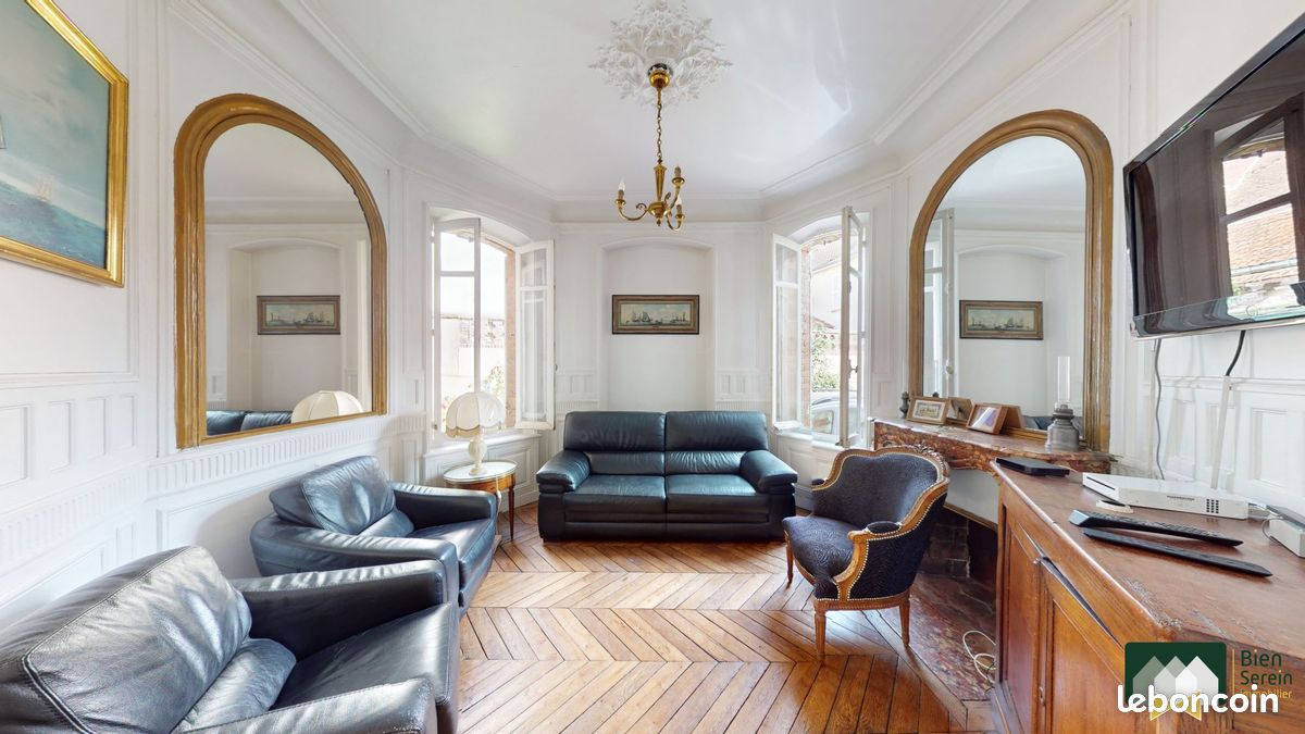 Casa de 5 dormitorios en Chartres, France No. 86785