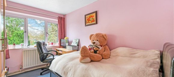 2 bedrooms Maisonette in Feltham, United Kingdom No. 9825 7