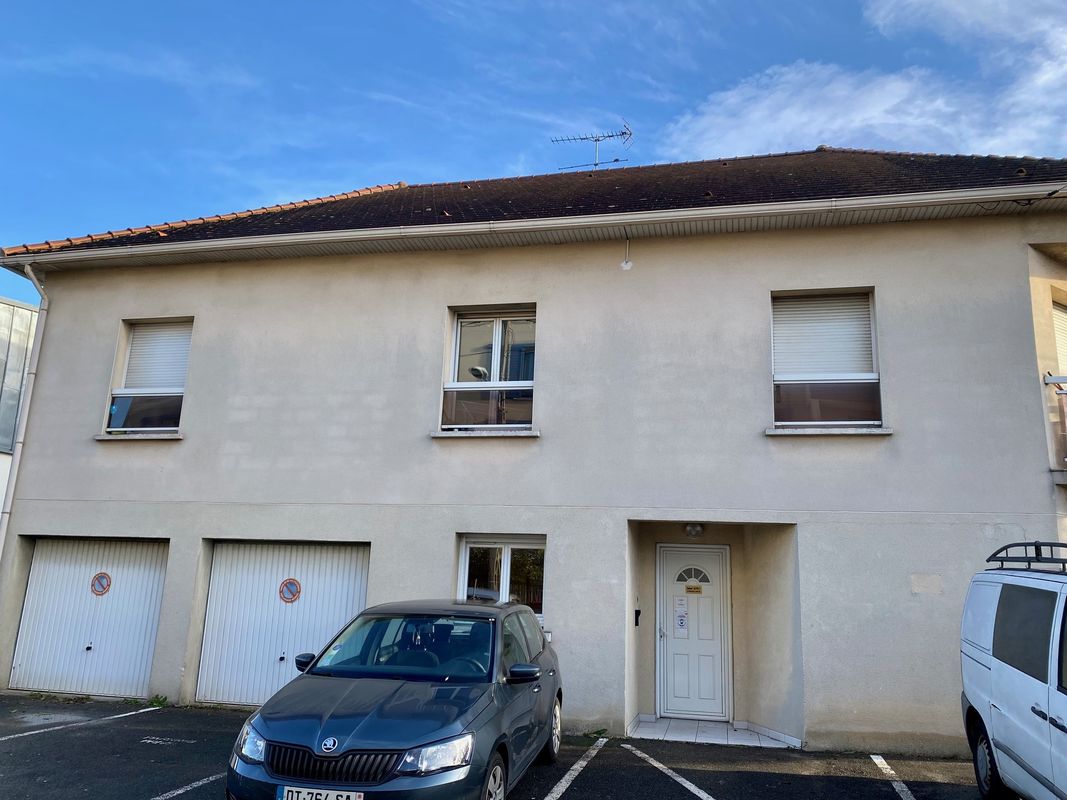 73m² Office in Athis-Mons, France No. 180354