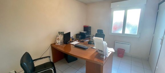 73m² Office in Athis-Mons, France No. 180354 7