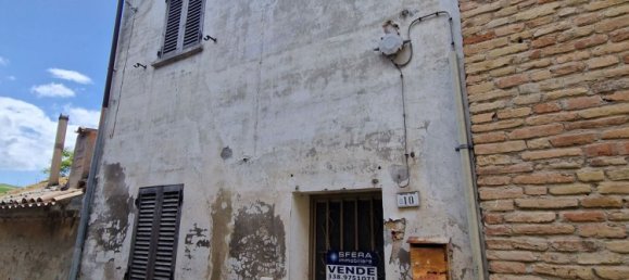 Дом с 4 комнатами в Терре Ровереше, Италия № 113343 3