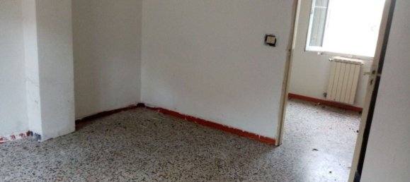 Дом с 4 комнатами в Терре Ровереше, Италия № 113343 8