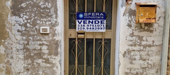 Дом с 4 комнатами в Терре Ровереше, Италия № 113343 26