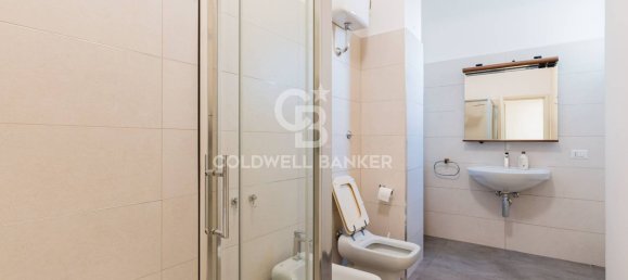Apartamento de 4 divisões em Bari, Italy N.º 63551 13