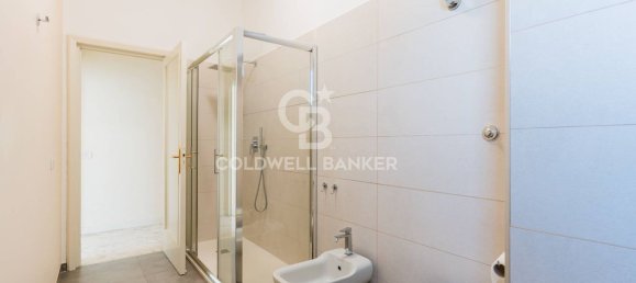 Apartamento de 4 divisões em Bari, Italy N.º 63551 14
