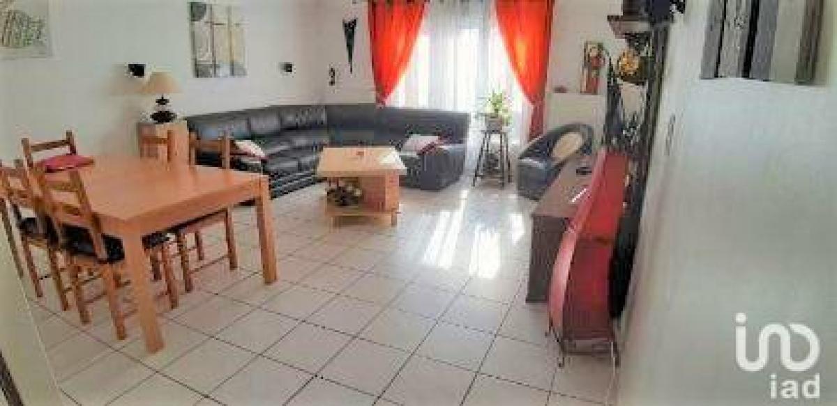 4 Schlafzimmer Haus in Maurepas, France, Nr. 4026