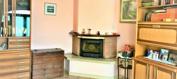 7 rooms House in Veronella, Italy No. 221014 3