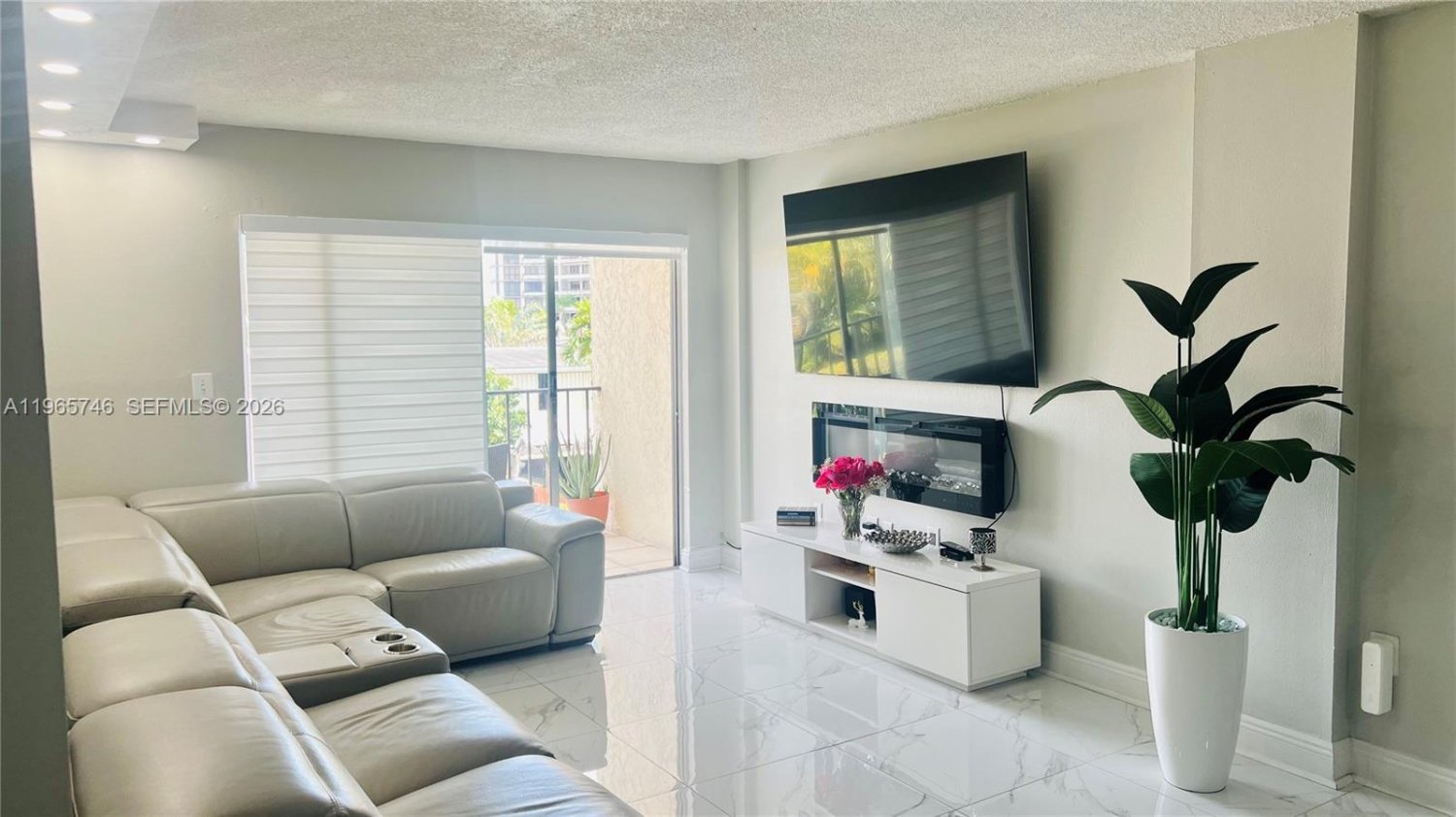3 Schlafzimmer Gewerbliche Immobilien in Miami, USA, Nr. 615622