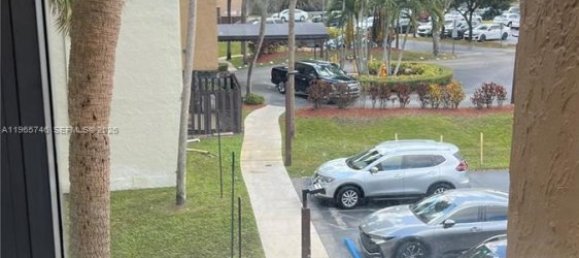 3 Schlafzimmer Gewerbliche Immobilien in Miami, USA, Nr. 615622 9
