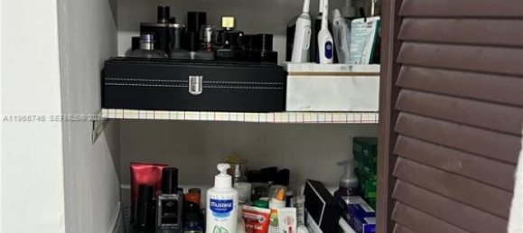 3 Schlafzimmer Gewerbliche Immobilien in Miami, USA, Nr. 615622 17