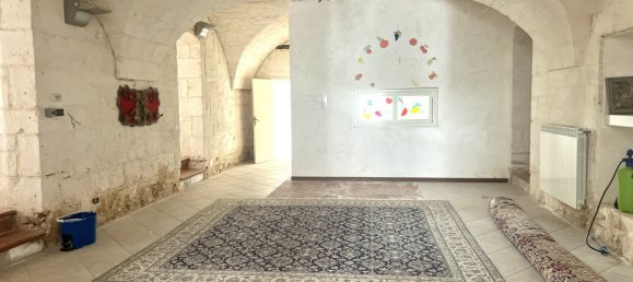 5 bedrooms Building in Ostuni, Italy No. 177269 3