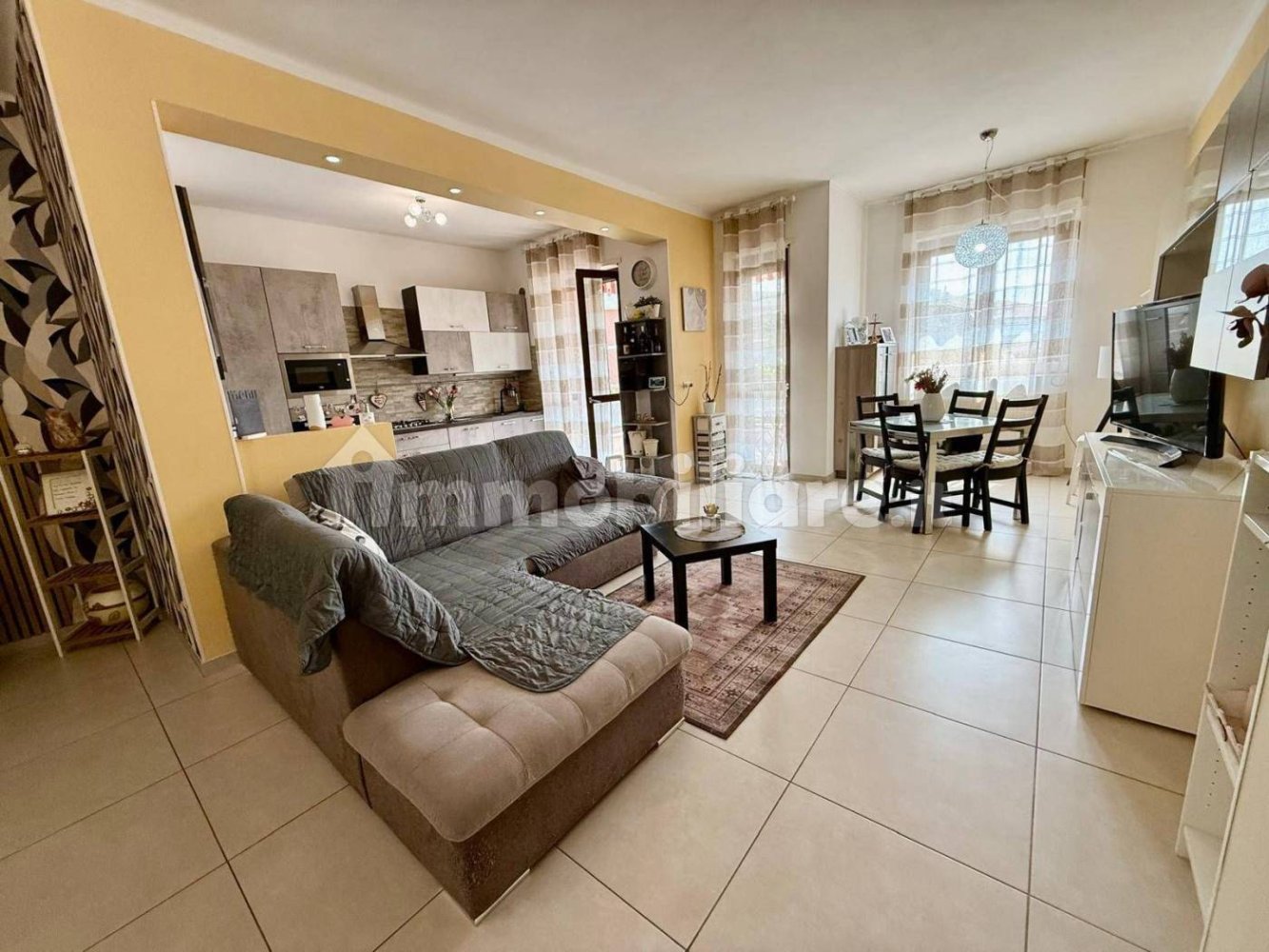 Квартира с 2 спальнями в Алессандрия, Италия № 277257