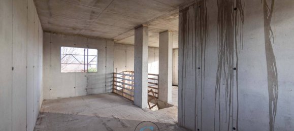 3 bedrooms Villa in Montebelluna, Italy No. 167595 4