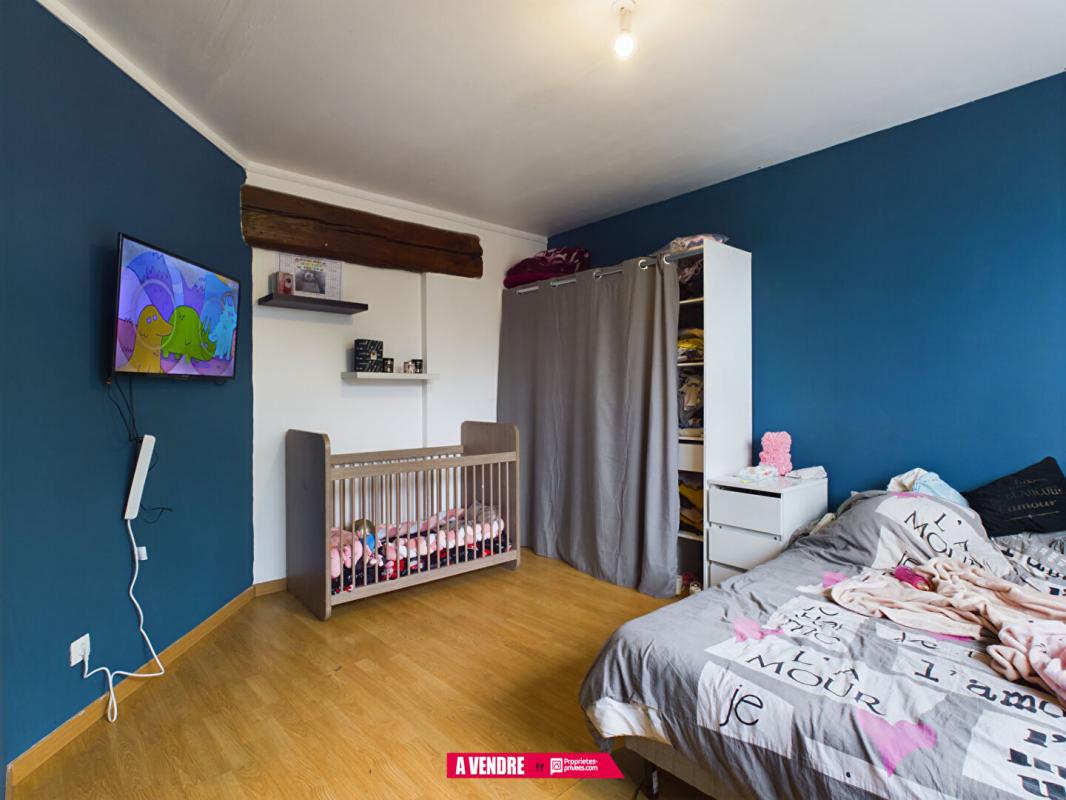 Здание с 5 комнатами в Ирсон, Франция № 60194