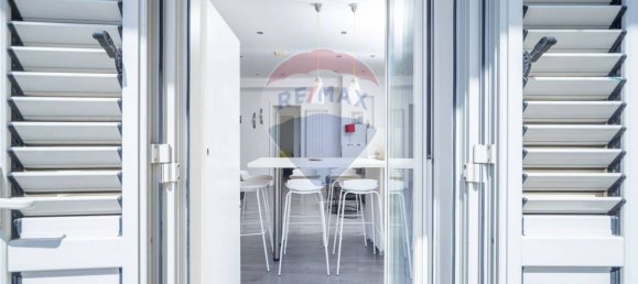 Квартира с 3 спальнями в Триест, Италия № 19737 2