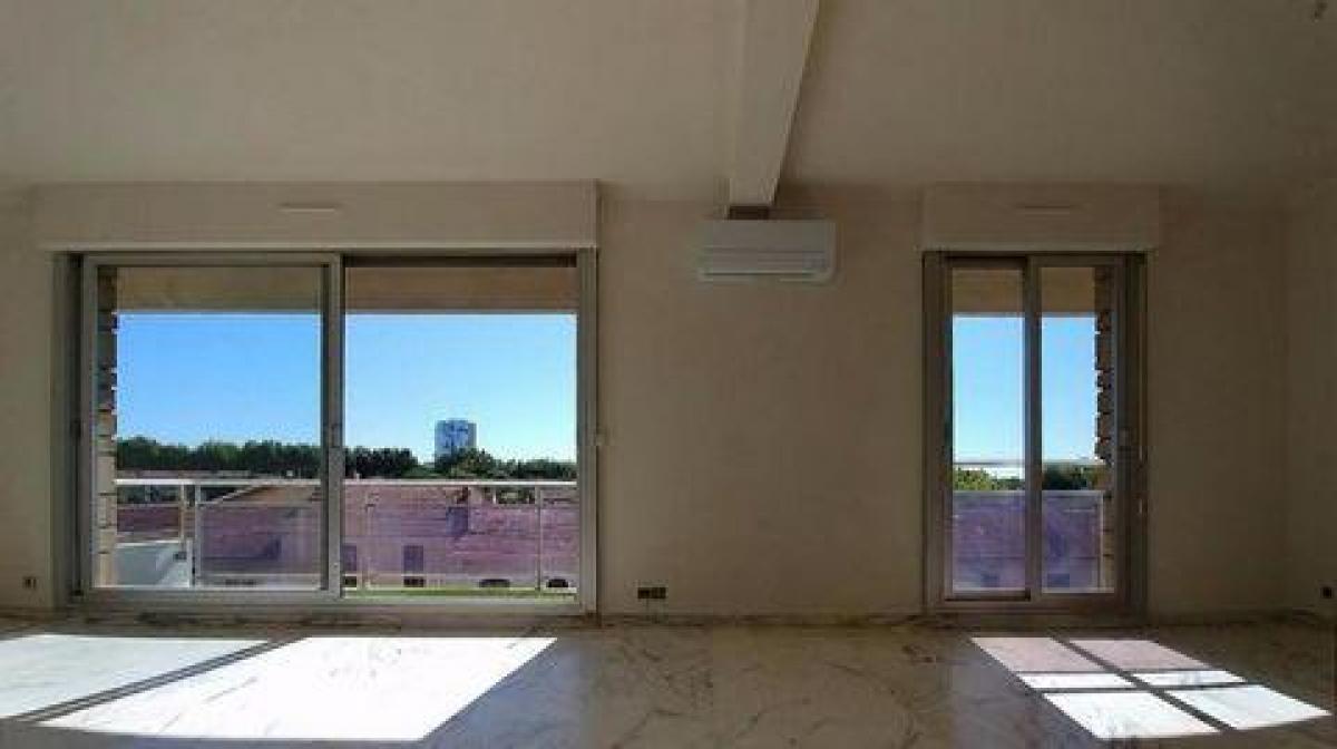 2 bedrooms Condo in Arles, France No. 11876