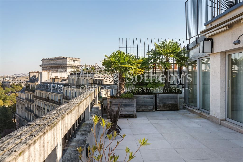 4 bedrooms Penthouse in Paris, France No. 168054