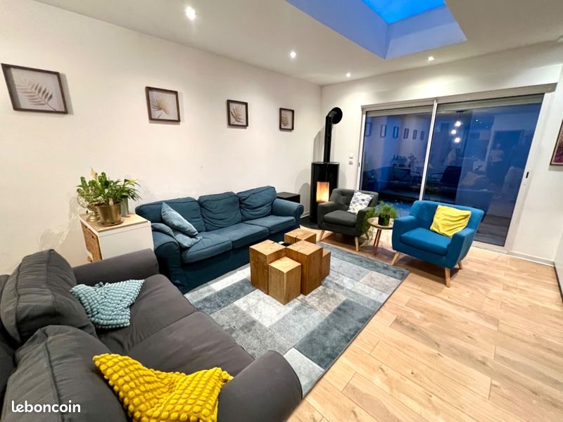 3 bedrooms House in Villeneuve-d'Ascq, France No. 247253