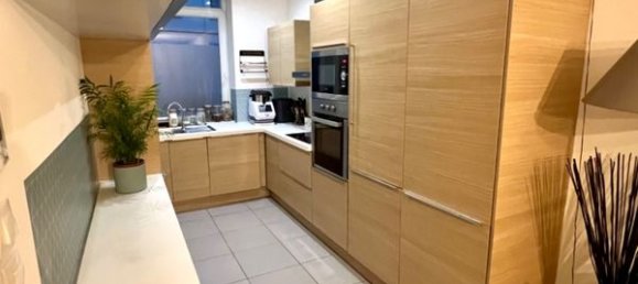 3 bedrooms House in Villeneuve-d'Ascq, France No. 247253 2