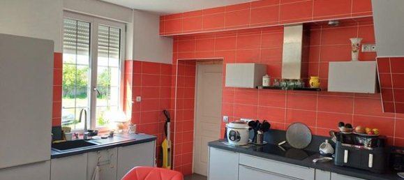 5 bedrooms House in Guiscard, France No. 303817 2