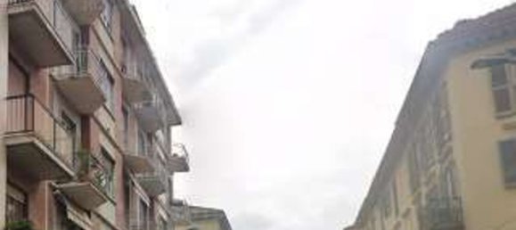 4 rooms Apartment in Turin, Italy No. 284482 2