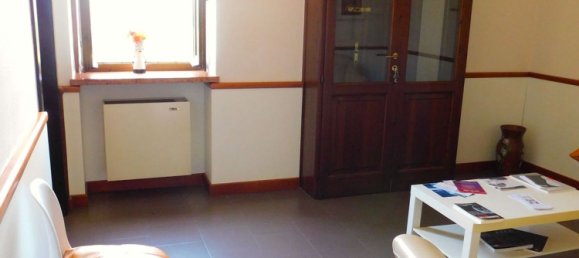 6 rooms House in Gambolò, Italy No. 178153 2