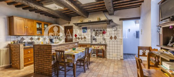 7 Schlafzimmer Grundstück in Città della Pieve, Italy, Nr. 329314 40