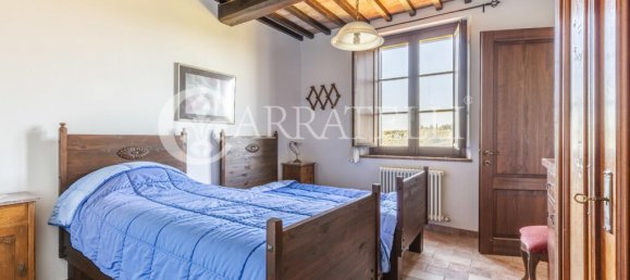 7 Schlafzimmer Grundstück in Città della Pieve, Italy, Nr. 329314 24